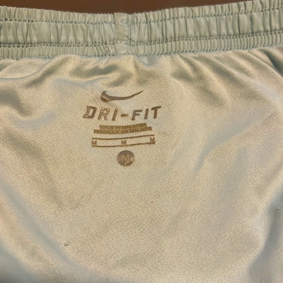 Nike Running Shorts - Picture 3 of 3